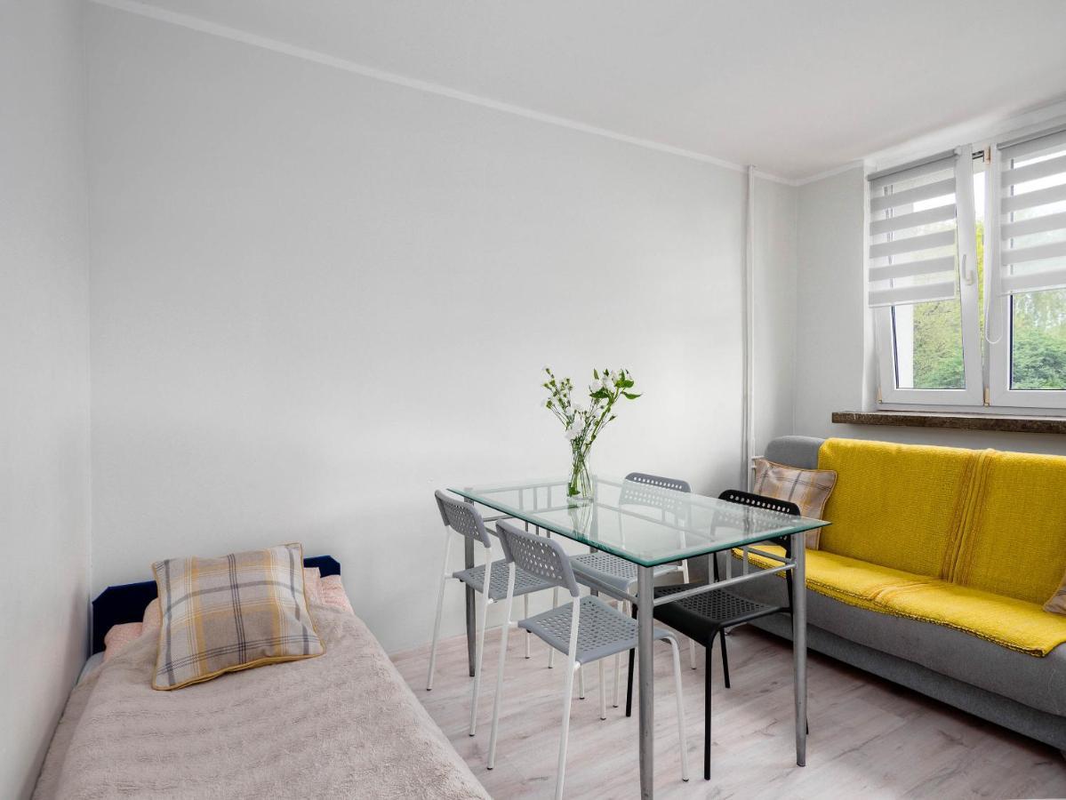 Sweet Honey Mieszkanie W Plocku Apartment Екстериор снимка