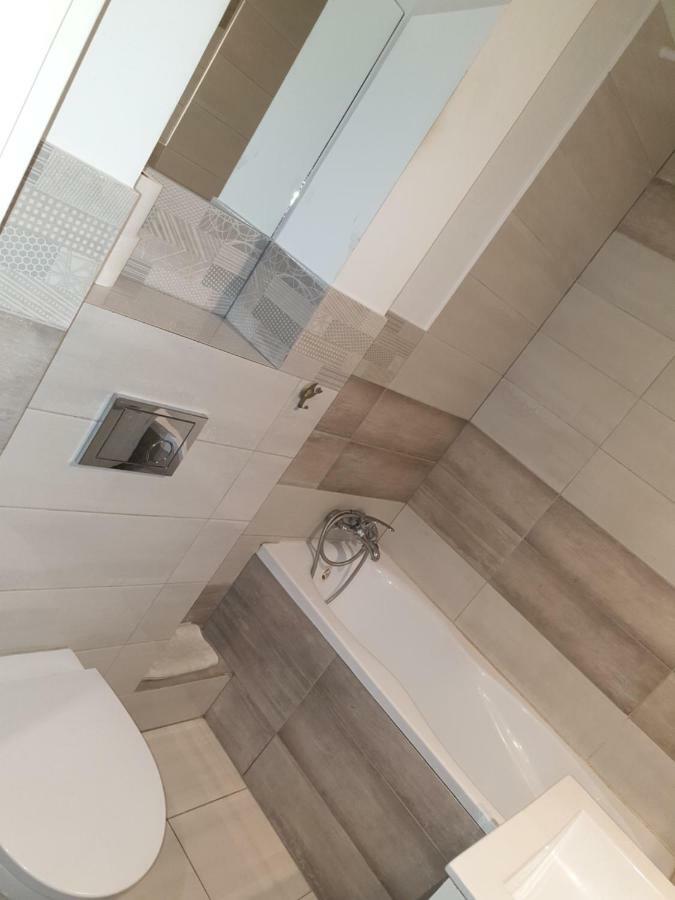 Sweet Honey Mieszkanie W Plocku Apartment Екстериор снимка